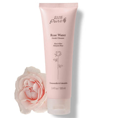 100% PURE flacon gel nettoyant rose, mousse légère et hydratation pour le visage