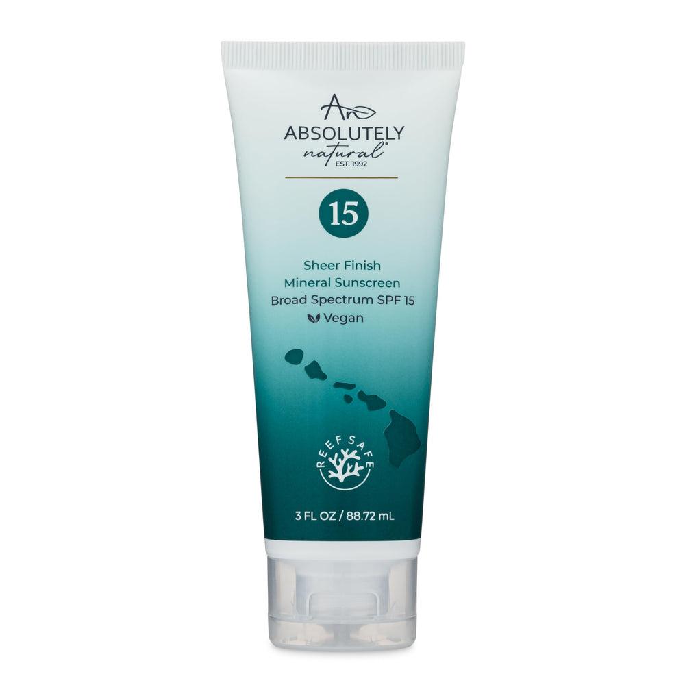 Absolutely Natural écran solaire minéral SPF 15 pour visage et corps, protection légère.
