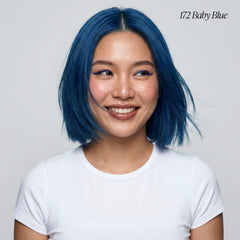 Applicateur Adore pour une application homogène sur tous types de cheveux.