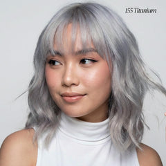 Adore Titane: application lisse sur cheveux raides et bouclés