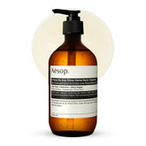 Aesop bouteille-nettoyant-rose-petales : nettoie en douceur et laisse une peau fraîche.
