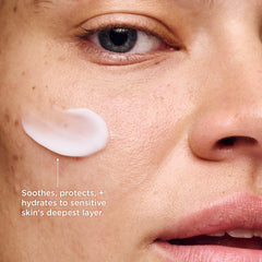 AESTURA ATOBARRIER365: hydratation instantanée et rafraîchissante après chaleur.