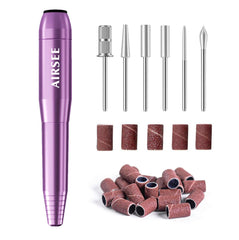 AirSee perceuse-ongles en main pour une manucure précise.