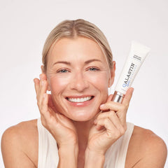 ALASTIN Skincare – emballage 60 ml, pratique à emporter.