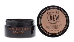 Appliquer American Crew pomade sur cheveux secs ou humides.
