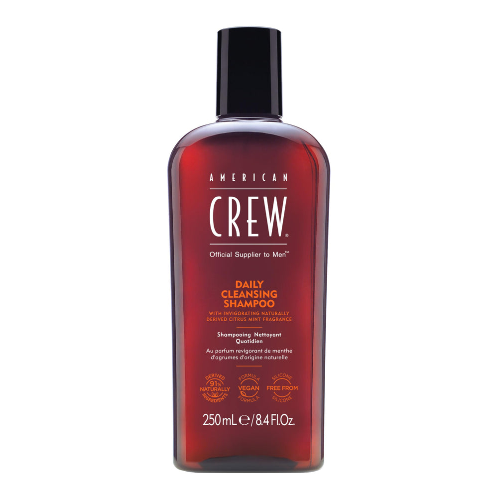 Shampoing American Crew pour homme, bouteille visible, nettoyage quotidien sans silicone.