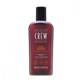 Shampoing American Crew pour homme – bouteille, douceur et fraîcheur durable.