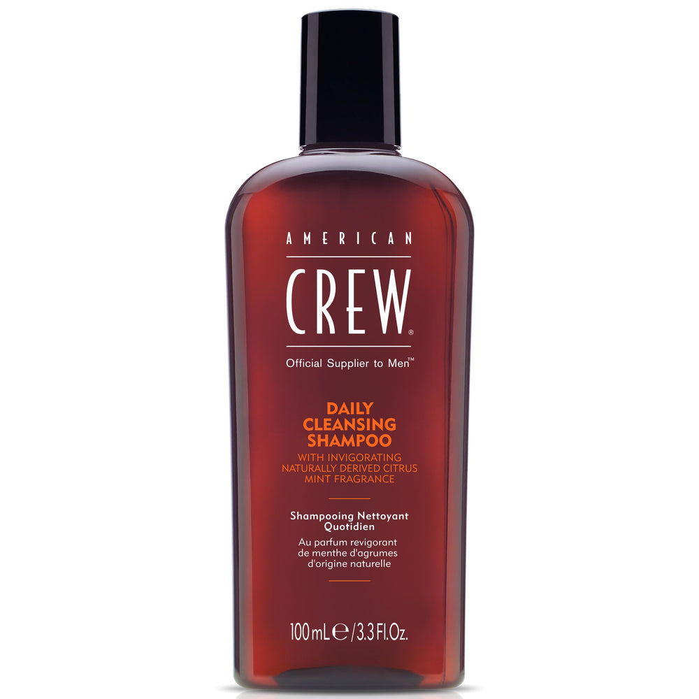 American Crew Shampoing Homme, bouteille nette, nettoyage quotidien pour cheveux propres et équilibrés.