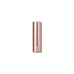 Échantillon Anastasia Beverly Hills teinte Blush Brown sur lèvres.