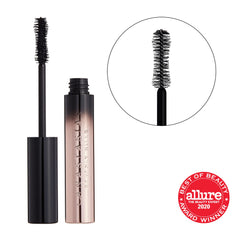 Séparation parfaite des cils sans paquets avec Mini Lash Brag.