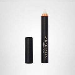 Pigmentation intensifiée avec le Duo Poudre Sourcils pour un résultat précis