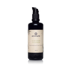 Ingrédients biologiques du nettoyant Aloe Herb qui respectent votre peau.