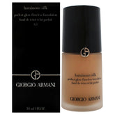 Flacon Armani fond de teint, teint lumineux et fini naturel