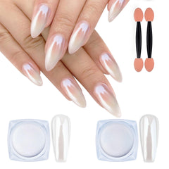 Artdone poudre chrome perle blanche, rendu miroir sur ongles.