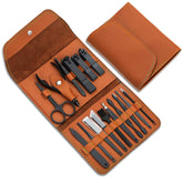 Ensemble Atimier manucure en acier inoxydable avec étui cuir brun, rangement élégant.