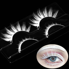 Cils blancs AUGENLI pour Halloween, regard éthéré idéal pour une fête masquée.
