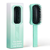 Auhrjomra: brosse definissante pour boucles avec volume et définition.
