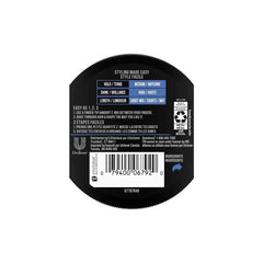 AXE Pomade lisse et sophistiquée, démonstration d'application sur cheveux pour un style net et durable.