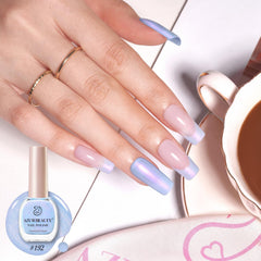 AZUREBEAUTY vernis Celestial Blue – parfait pour une manucure à domicile.