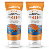 Badger Kids crème solaire minérale SPF40, bouteille ensemble, protection durable pour enfants.