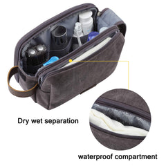Intérieur BAGSMART avec bandes élastiques et poche filet pour petit accessoire.