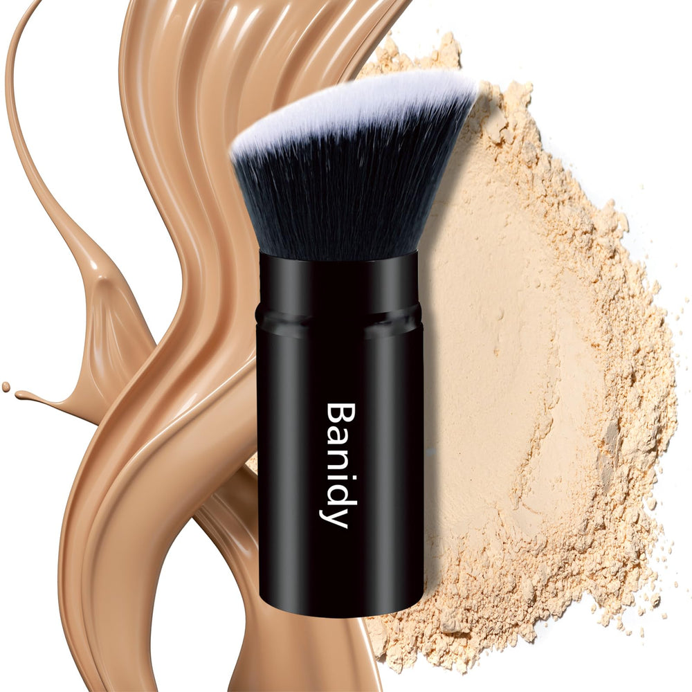 Pinceau Banidy Kabuki rétractable prêt pour fond de teint et poudre.
