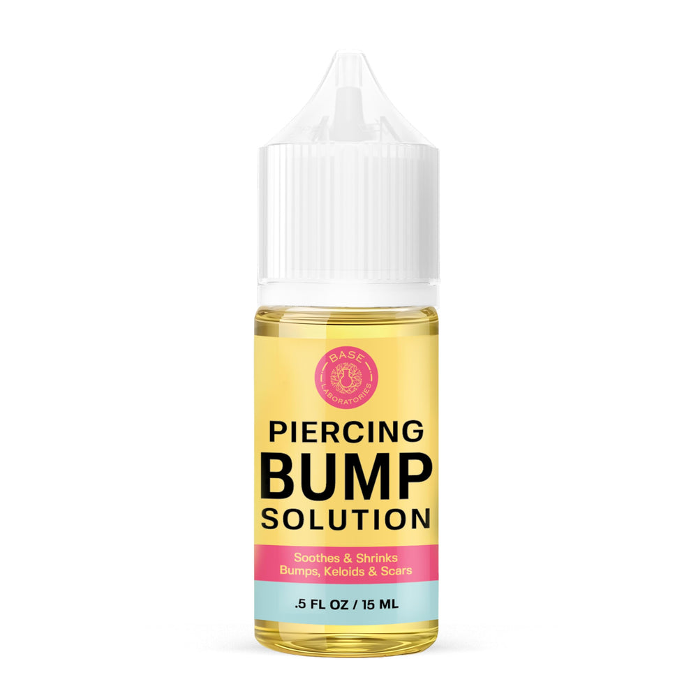 BASE LABORATORIES – Bouteille gouttes piercing, application précise et pratique.