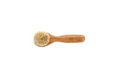 Brosse Bass à poils naturels, exfoliation des pores et peau plus nette.