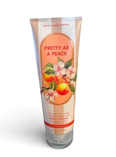 Bath & Body Works Crème Ultra Beurre Karité Pretty as a Peach — flacon; hydratation et parfum pêche frais.
