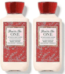 Lotion You're the One de Bath & Body Works, duo 8 oz, hydratation durable et parfum léger.