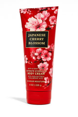 Bath & Body Works Japanese Cherry Blossom – bouteille crème corps, hydratation 24h et parfum floral.