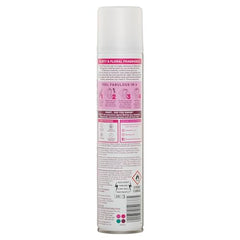Batiste Shampooing Sec Blush, parfum floral, apporte une fraîcheur durable