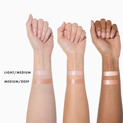 Beauty Pie Correcteur-oeil-texture-creme glisse facilement et hydrate.