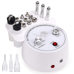 Beauty Star machine microdermabrasion en usage pour raffermir le visage.