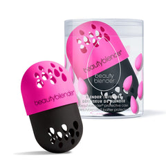 Beautyblender Defender étui ventilé favorise l'hygiène et le séchage rapide lors des déplacements.