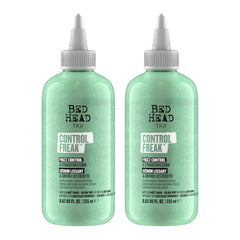 Sérum Bed Head Control Freak en bouteille, maîtrise les frisottis et apporte de la douceur.