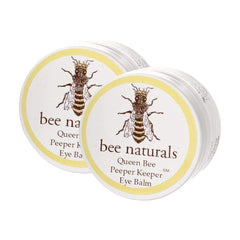 Texture légère de Bee Naturals Queen Eye Balm sur la zone des yeux