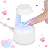 Beetles Mini Lampe UV Gel étend rapidement les ongles avec une lumière homogène.