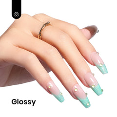 Beetles Gel Polish Vert Menthe: paillettes mermaid turquoise créant des reflets irisés.