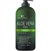 Gel Being Naturals Aloe Vera dans sa bouteille, hydratation polyvalente pour visage et corps.
