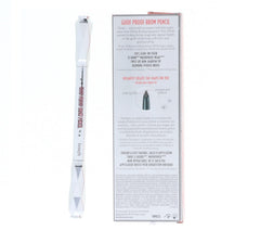 Goof Proof de Benefit, texture crème facile à appliquer pour un tracé précis.