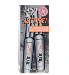 Benefit They're Real Mascara, brosse conique pour application précise et séparation des cils.