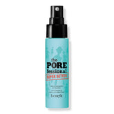 Benefit POREfessional Super Setter, flacon compact, offre une tenue longue durée.