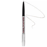 Benefit Precisely My Brow Detailer, pointe microfine pour traits fins et précis.