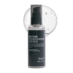 BENTON Fermentation Essence dans une bouteille transparente prête à l'emploi.
