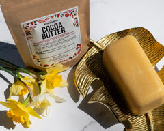 Better Shea Butter baume à lèvres cacao, soin nourrissant pour des lèvres douces.