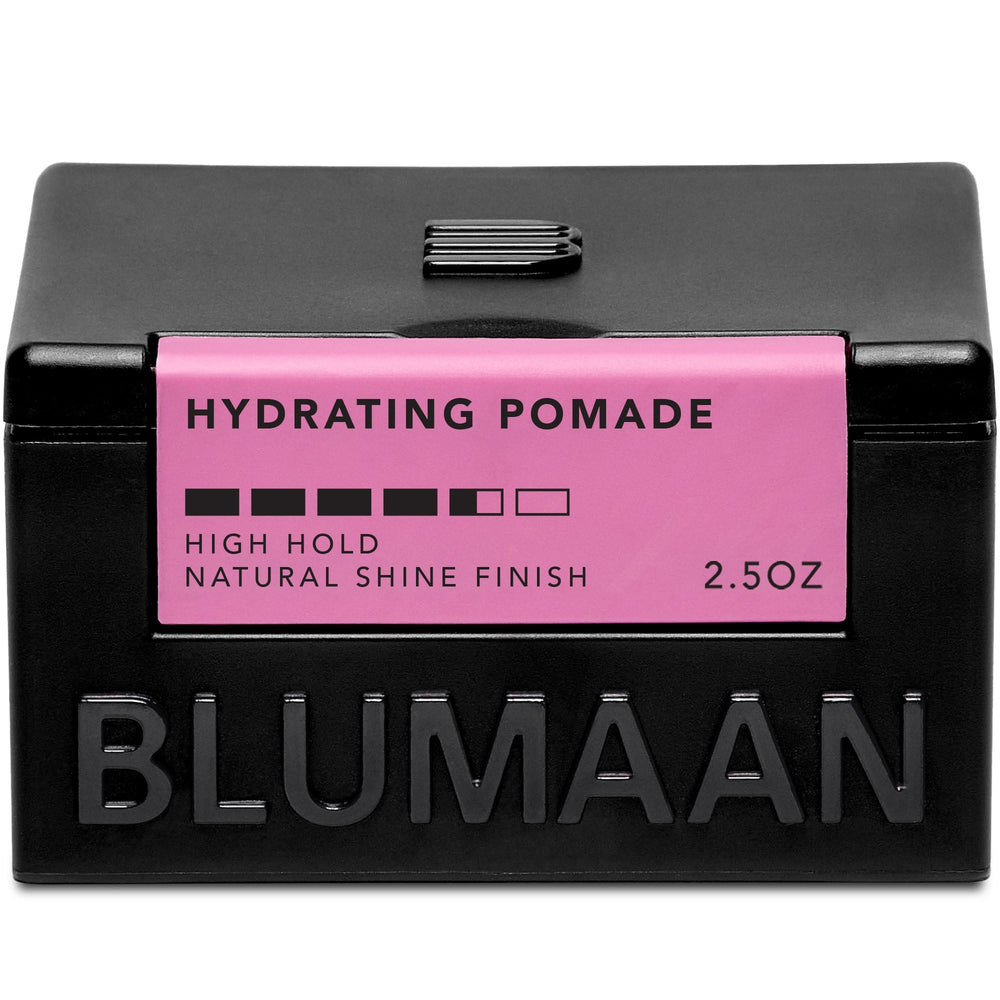 BluMaan Hydrating Pomade application – coiffage précis et facile.