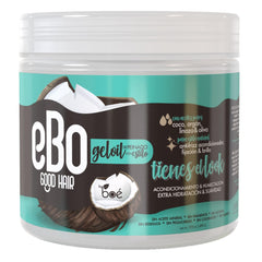 BOÉ COSMETICS Ebo GelOil, bouteille-pompe pratique pour le coiffage.