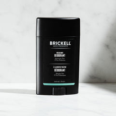 Probiotiques et absorption des odeurs dans le déodorant Brickell.