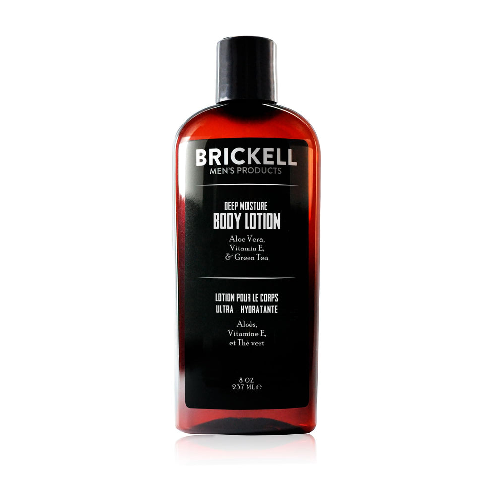 Brickell: bouteille 8oz prête à hydrater la peau.